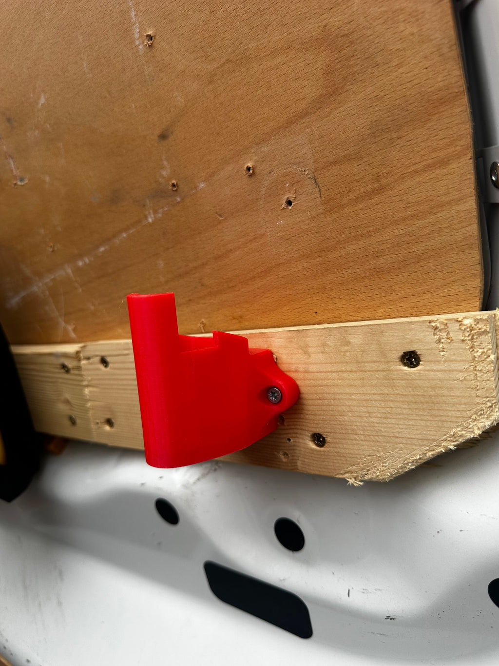 Milwaukee M12 Battery Wall Mount